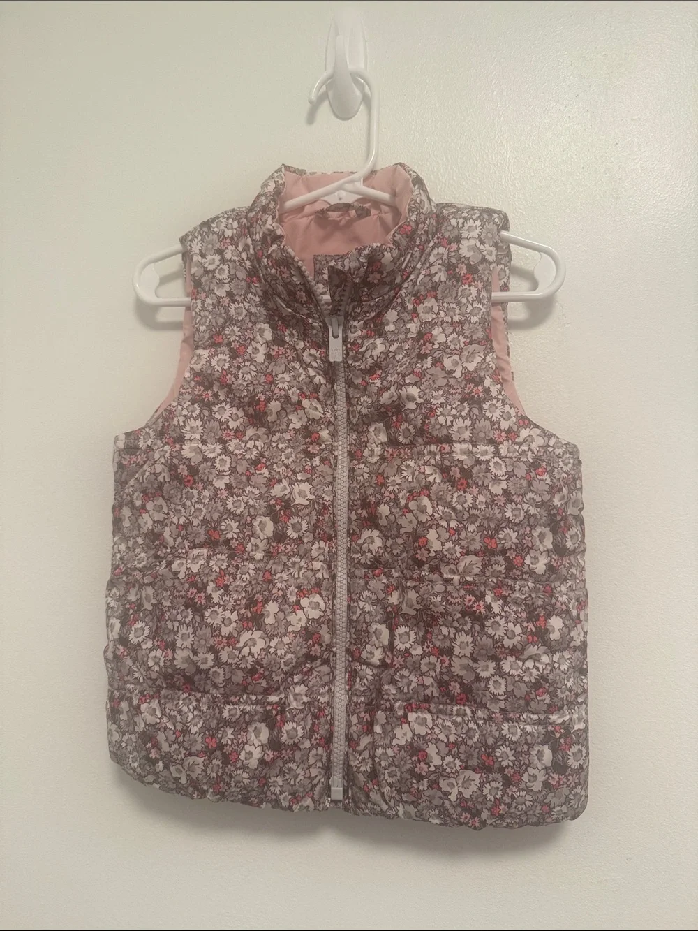 GAP Girls Floral Quilted Vest - Grey & Pink